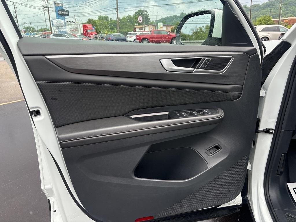 used 2024 Volkswagen Atlas Cross Sport car, priced at $32,643