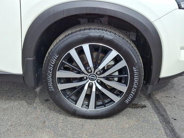 used 2024 Nissan Pathfinder car, priced at $45,397