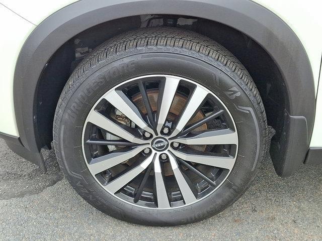 used 2024 Nissan Pathfinder car, priced at $45,397