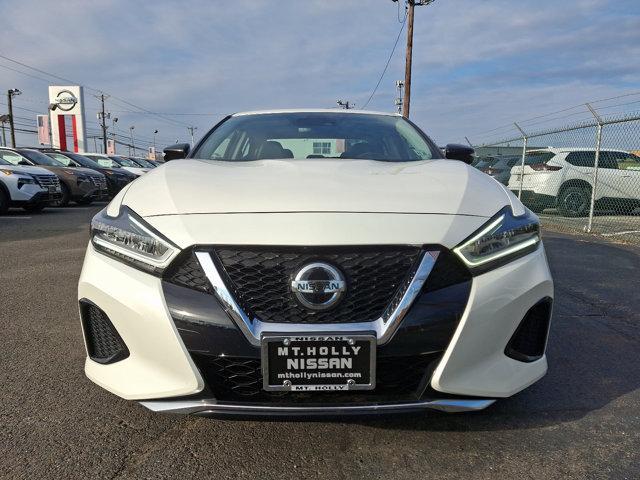 used 2021 Nissan Maxima car, priced at $25,000