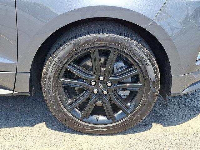 used 2024 Ford Edge car, priced at $32,900