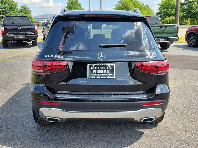 used 2022 Mercedes-Benz GLB 250 car, priced at $33,800