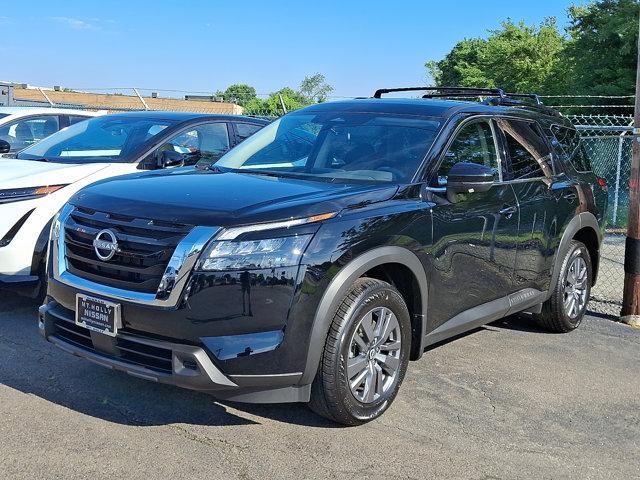 used 2025 Nissan Pathfinder car, priced at $37,690