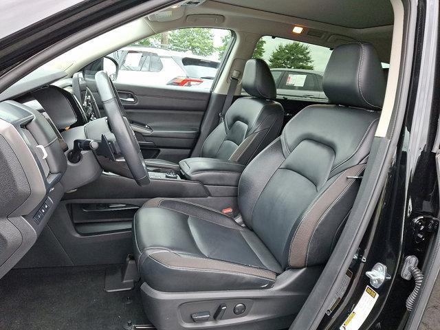 used 2022 Nissan Pathfinder car, priced at $29,900