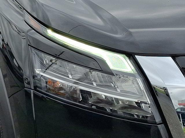 used 2022 Nissan Pathfinder car, priced at $29,900