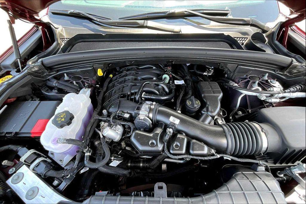 new 2025 Jeep Grand Cherokee L car, priced at $41,997