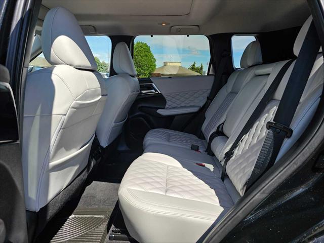 used 2024 Mitsubishi Outlander car, priced at $33,999