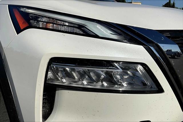 used 2023 Nissan Rogue car, priced at $21,999