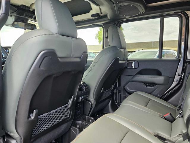 new 2025 Jeep Gladiator car, priced at $57,226