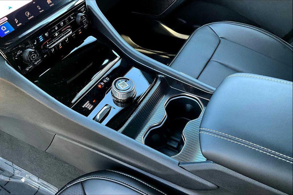 new 2025 Jeep Grand Cherokee L car, priced at $54,030