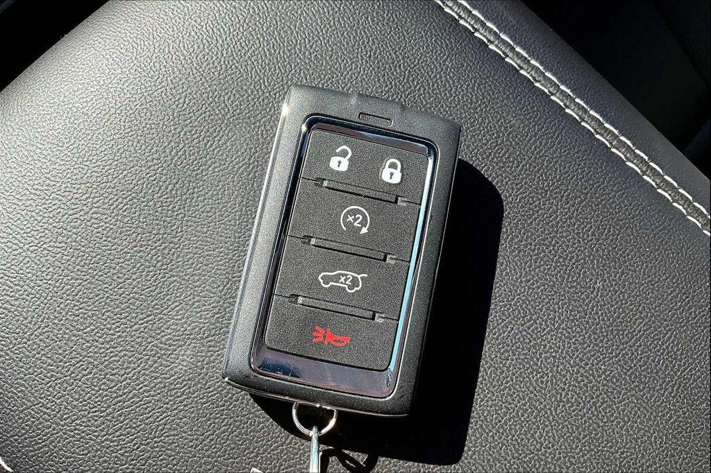new 2025 Jeep Grand Cherokee L car, priced at $54,030