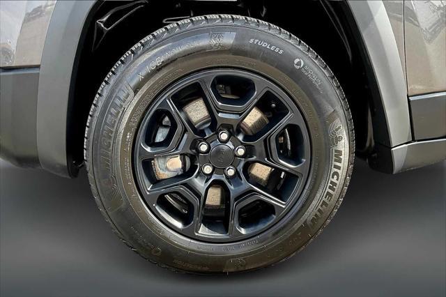 used 2020 Jeep Cherokee car, priced at $23,488