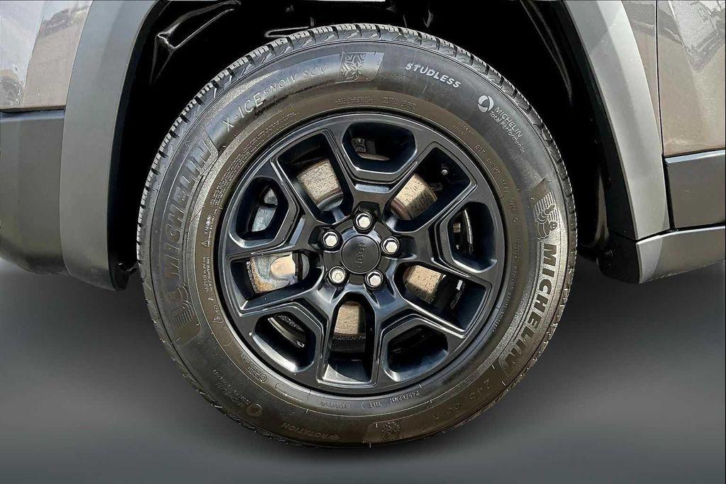 used 2020 Jeep Cherokee car, priced at $22,488