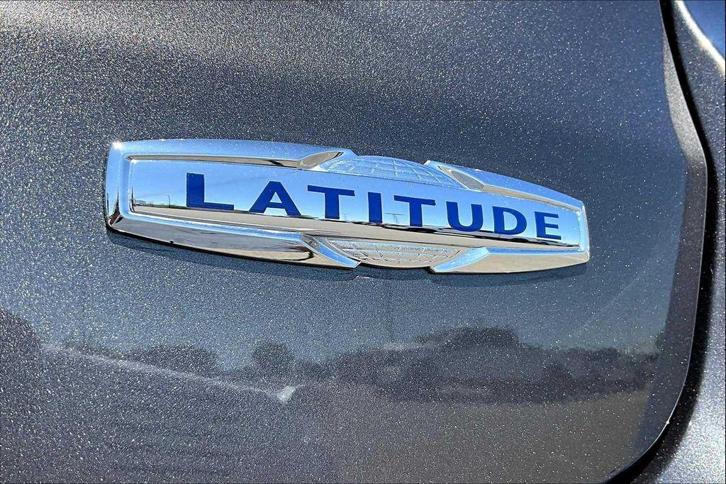 used 2018 Jeep Compass car, priced at $13,888