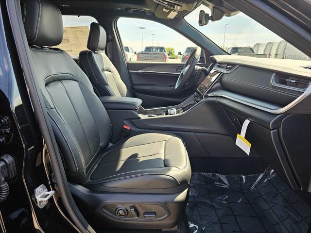 new 2025 Jeep Grand Cherokee L car, priced at $56,712