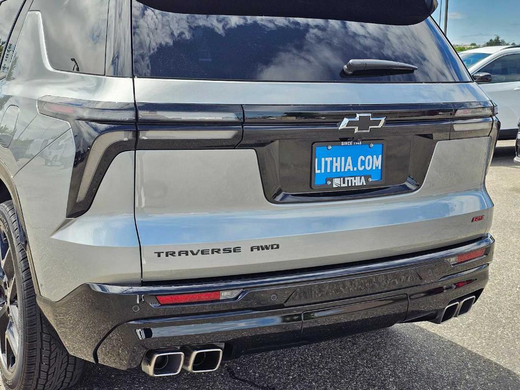 used 2024 Chevrolet Traverse car, priced at $56,999