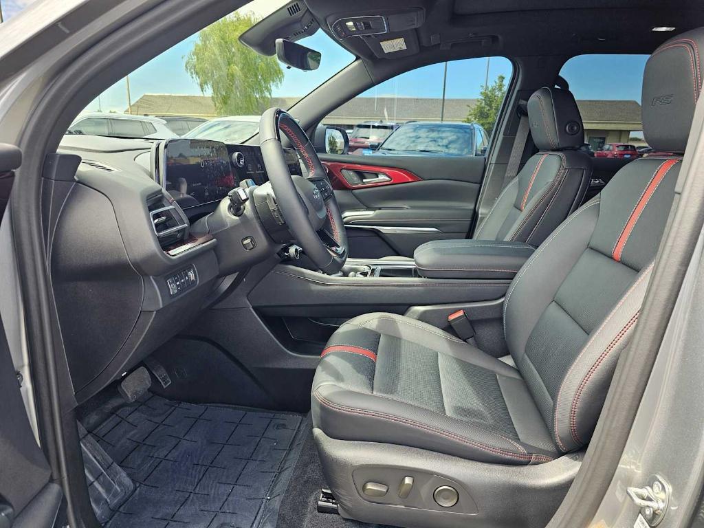 used 2024 Chevrolet Traverse car, priced at $56,999