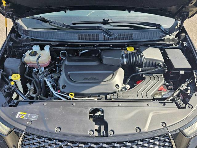 used 2021 Chrysler Pacifica car, priced at $20,999