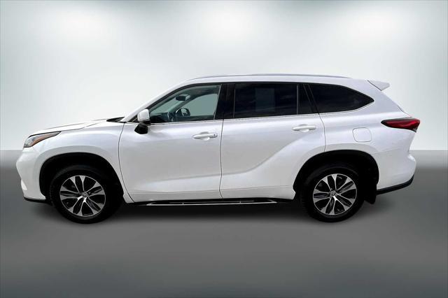 used 2020 Toyota Highlander car, priced at $29,788