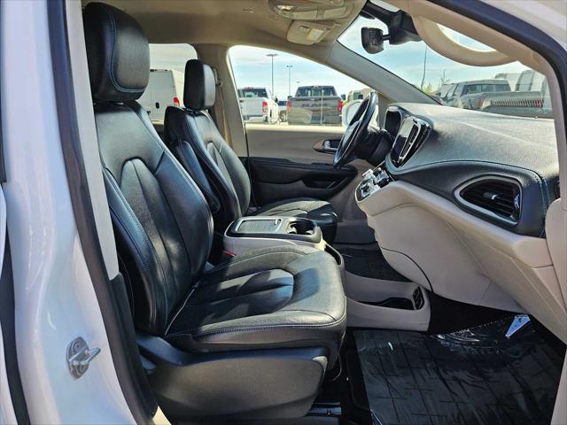 used 2021 Chrysler Pacifica car, priced at $17,599