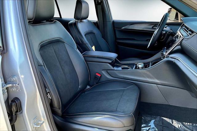 new 2025 Jeep Grand Cherokee car, priced at $40,705