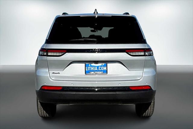 new 2025 Jeep Grand Cherokee car, priced at $40,705