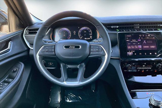 new 2025 Jeep Grand Cherokee car, priced at $40,705