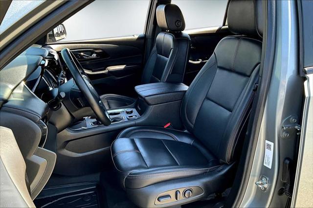 used 2023 Chevrolet Traverse car, priced at $33,999