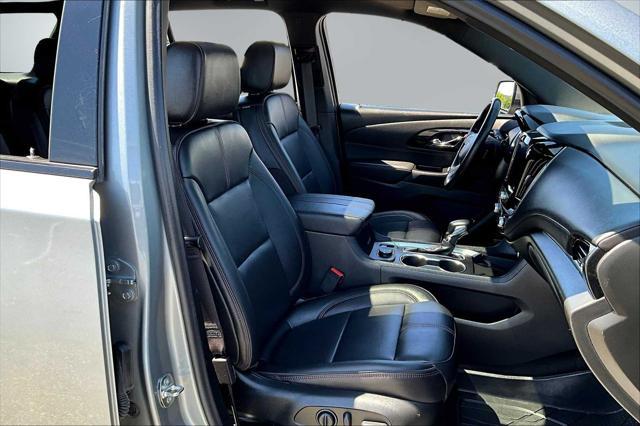 used 2023 Chevrolet Traverse car, priced at $33,999