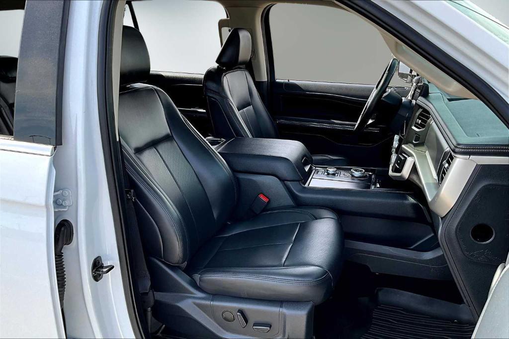 used 2024 Ford Expedition car, priced at $56,999