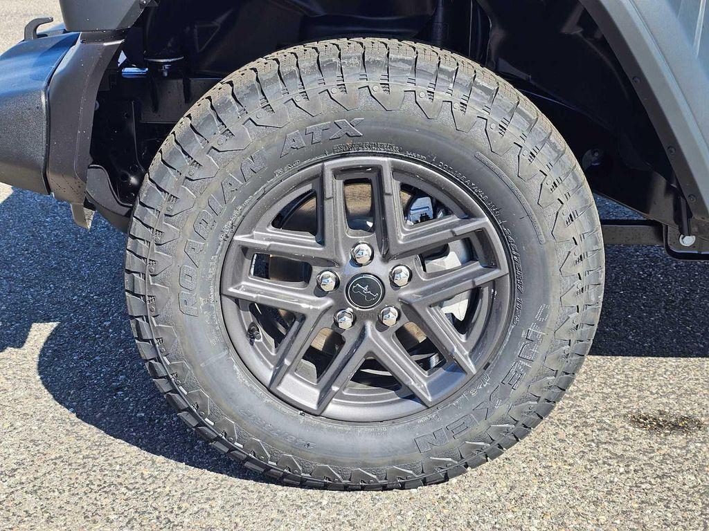 new 2025 Jeep Wrangler car, priced at $47,669