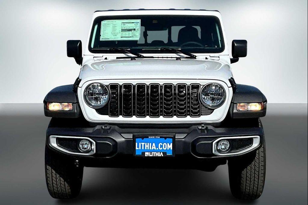 new 2025 Jeep Gladiator car, priced at $44,815