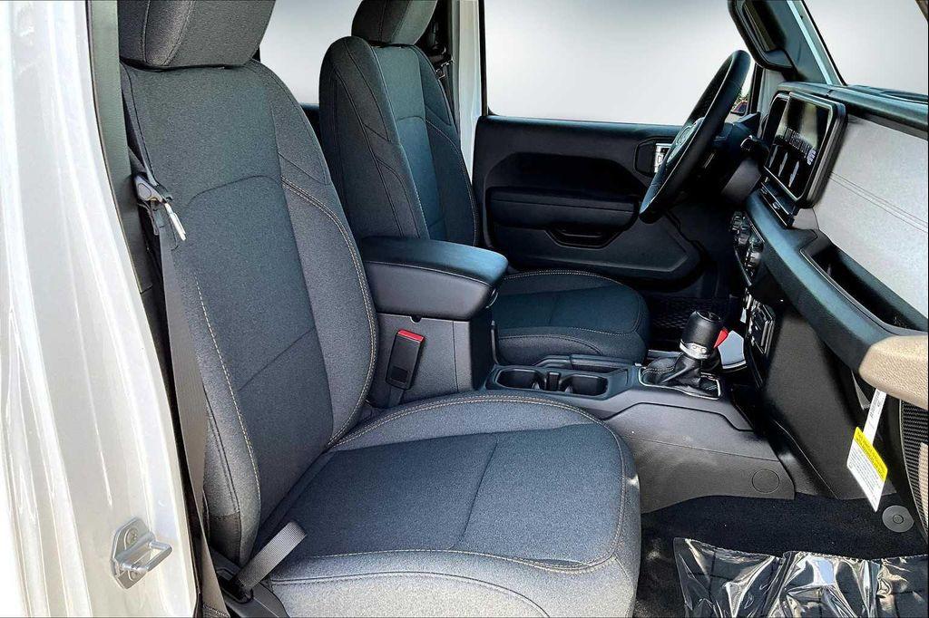 new 2025 Jeep Gladiator car, priced at $44,815