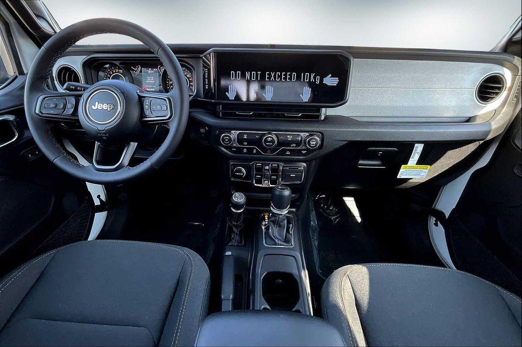new 2025 Jeep Gladiator car, priced at $44,815