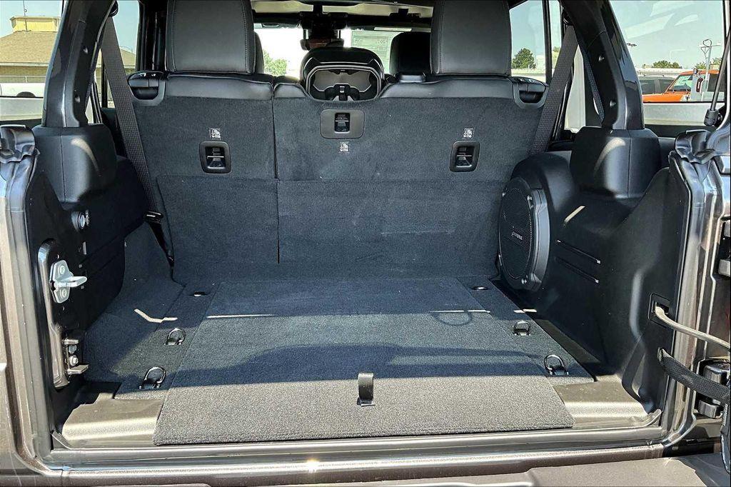 new 2025 Jeep Wrangler car, priced at $53,187