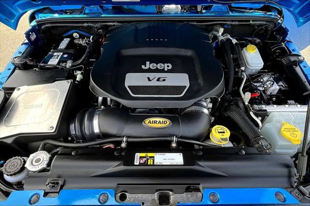 used 2015 Jeep Wrangler Unlimited car, priced at $23,999