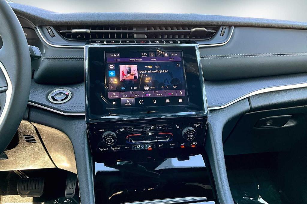 new 2025 Jeep Grand Cherokee L car, priced at $41,572