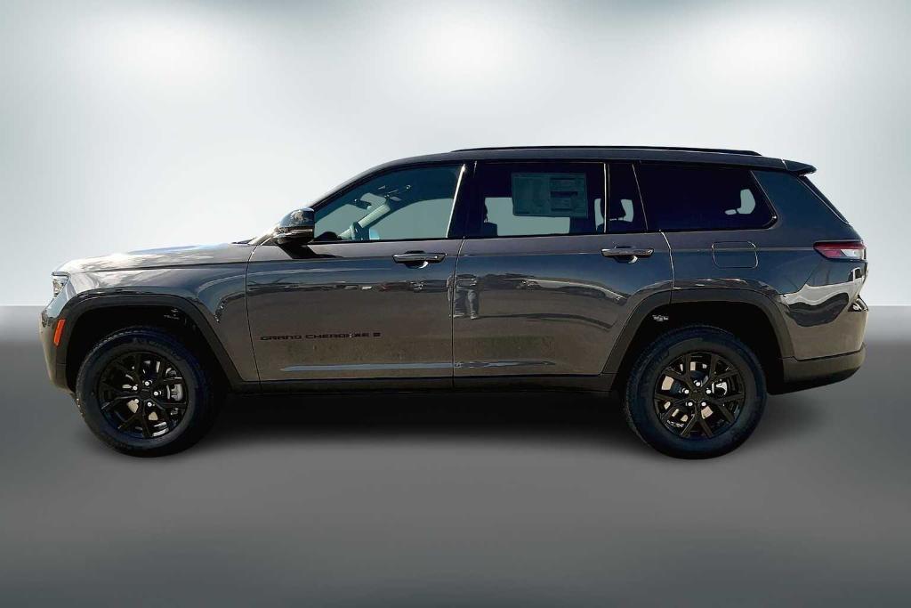 new 2025 Jeep Grand Cherokee L car, priced at $41,572