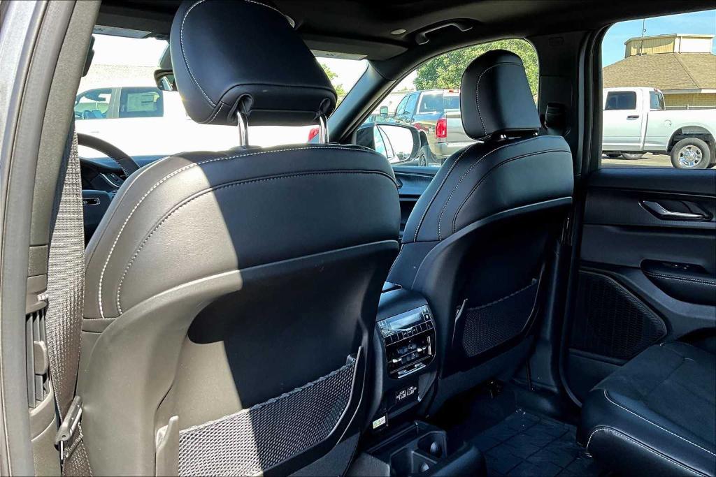 new 2025 Jeep Grand Cherokee L car, priced at $41,572