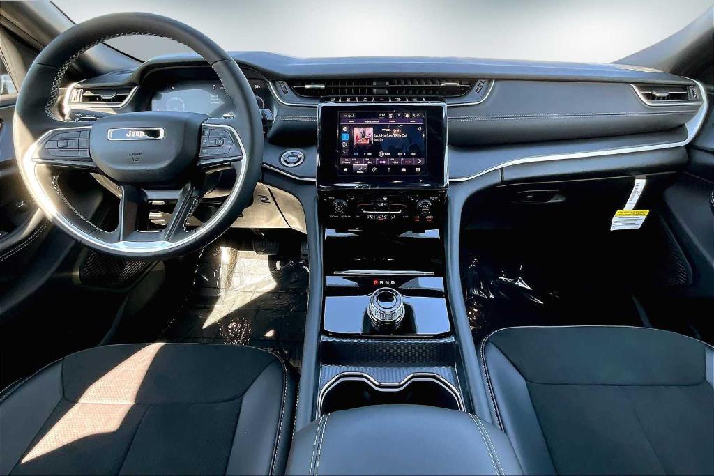 new 2025 Jeep Grand Cherokee L car, priced at $41,572