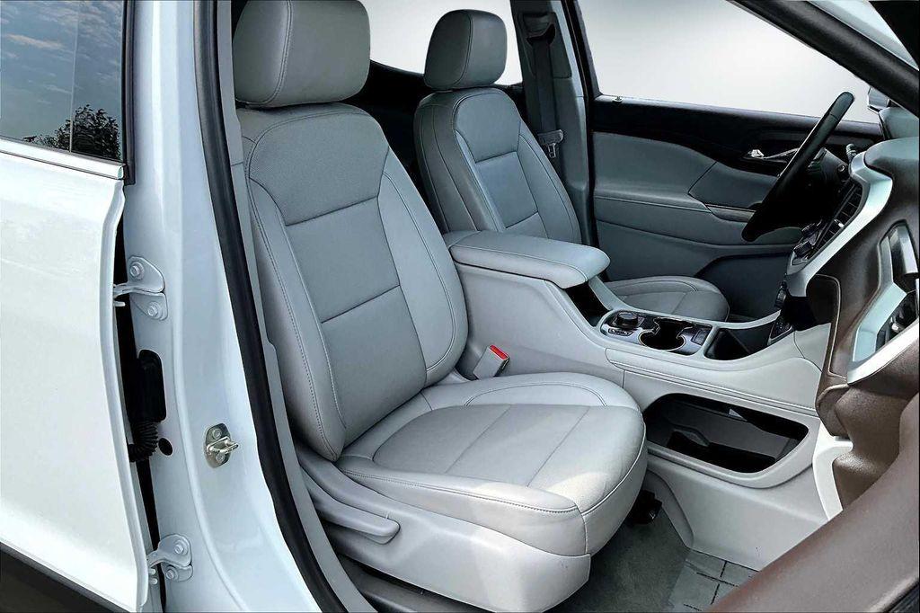 used 2023 GMC Acadia car, priced at $22,488