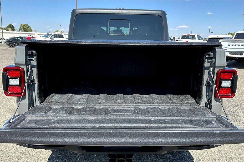 used 2021 Jeep Gladiator car, priced at $36,888