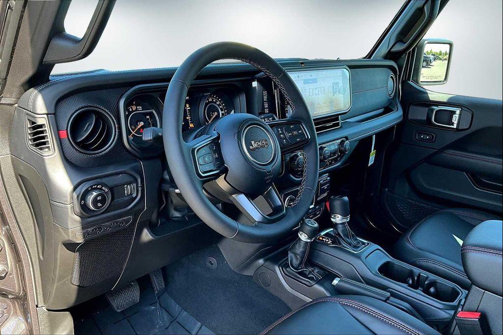 new 2025 Jeep Gladiator car, priced at $55,915