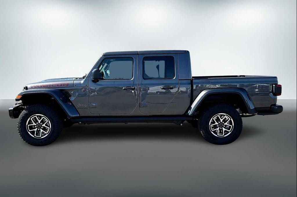 new 2025 Jeep Gladiator car, priced at $55,915