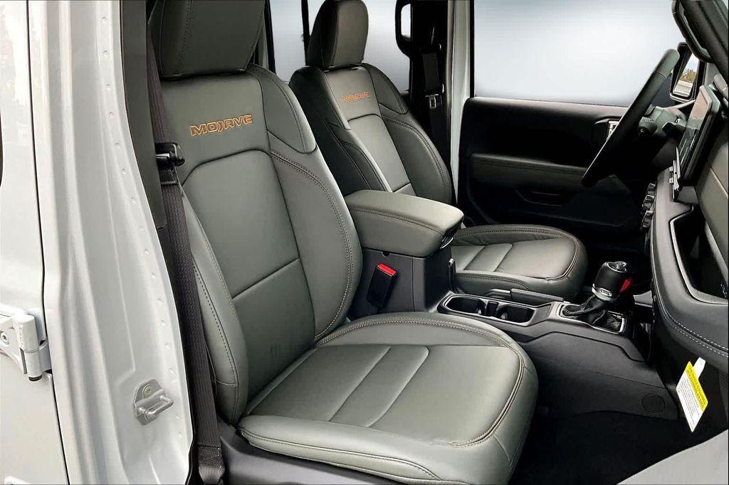 new 2025 Jeep Gladiator car, priced at $52,920