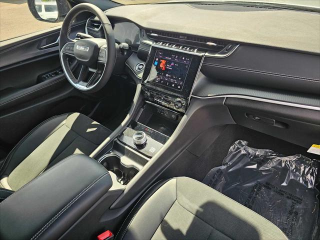 new 2025 Jeep Grand Cherokee L car, priced at $47,762