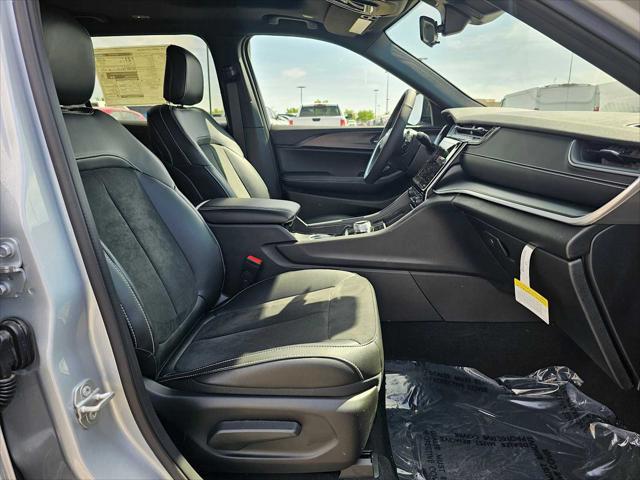 new 2025 Jeep Grand Cherokee L car, priced at $47,762