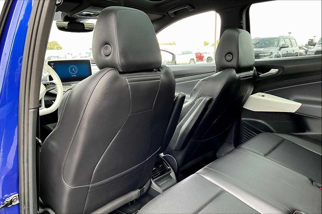 used 2021 Volkswagen ID.4 car, priced at $17,788