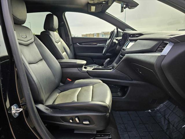 used 2023 Cadillac XT5 car, priced at $28,899