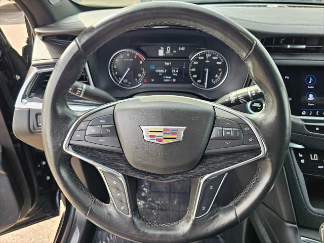 used 2023 Cadillac XT5 car, priced at $28,899